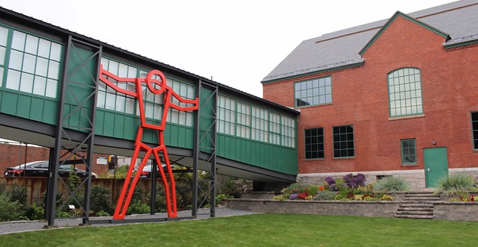 Exterior of the Fitchburg Art Museum